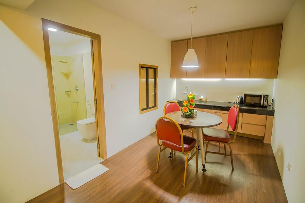 Asia Pacific Hotel Dhaka Ngoại thất bức ảnh
