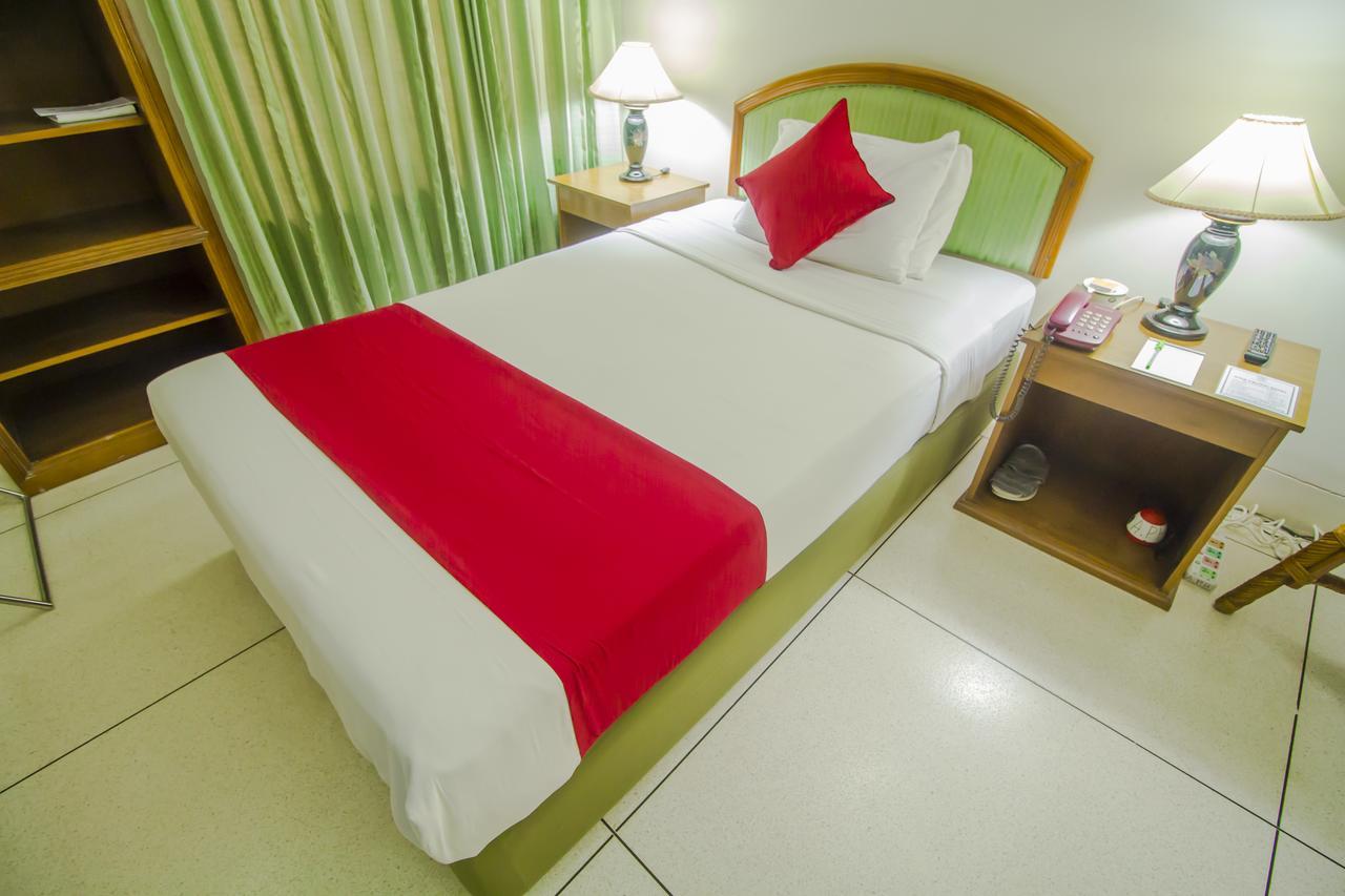 Asia Pacific Hotel Dhaka Ngoại thất bức ảnh